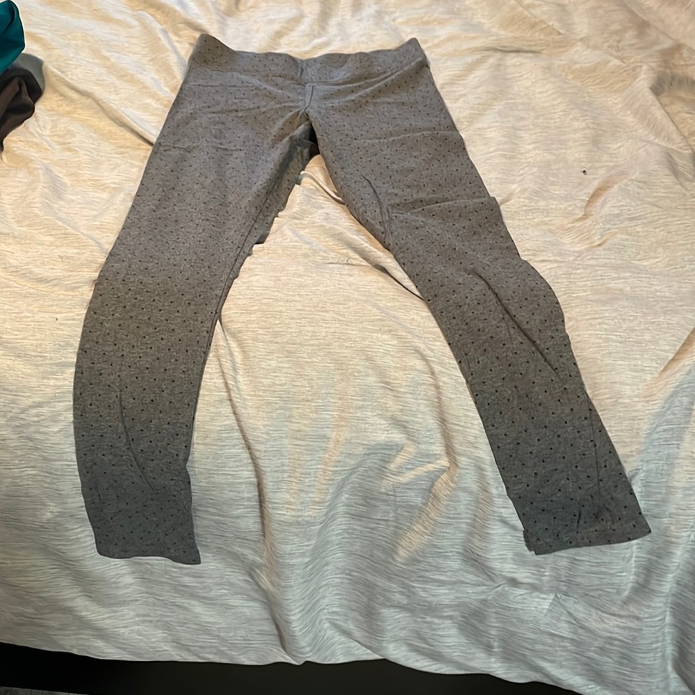 American eagle polka dot leggings
